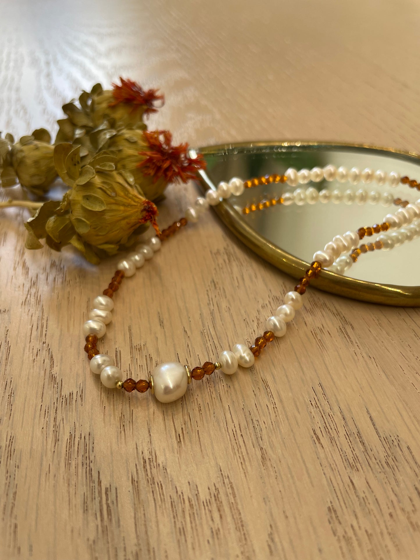 Tou_Lou Hippie choker