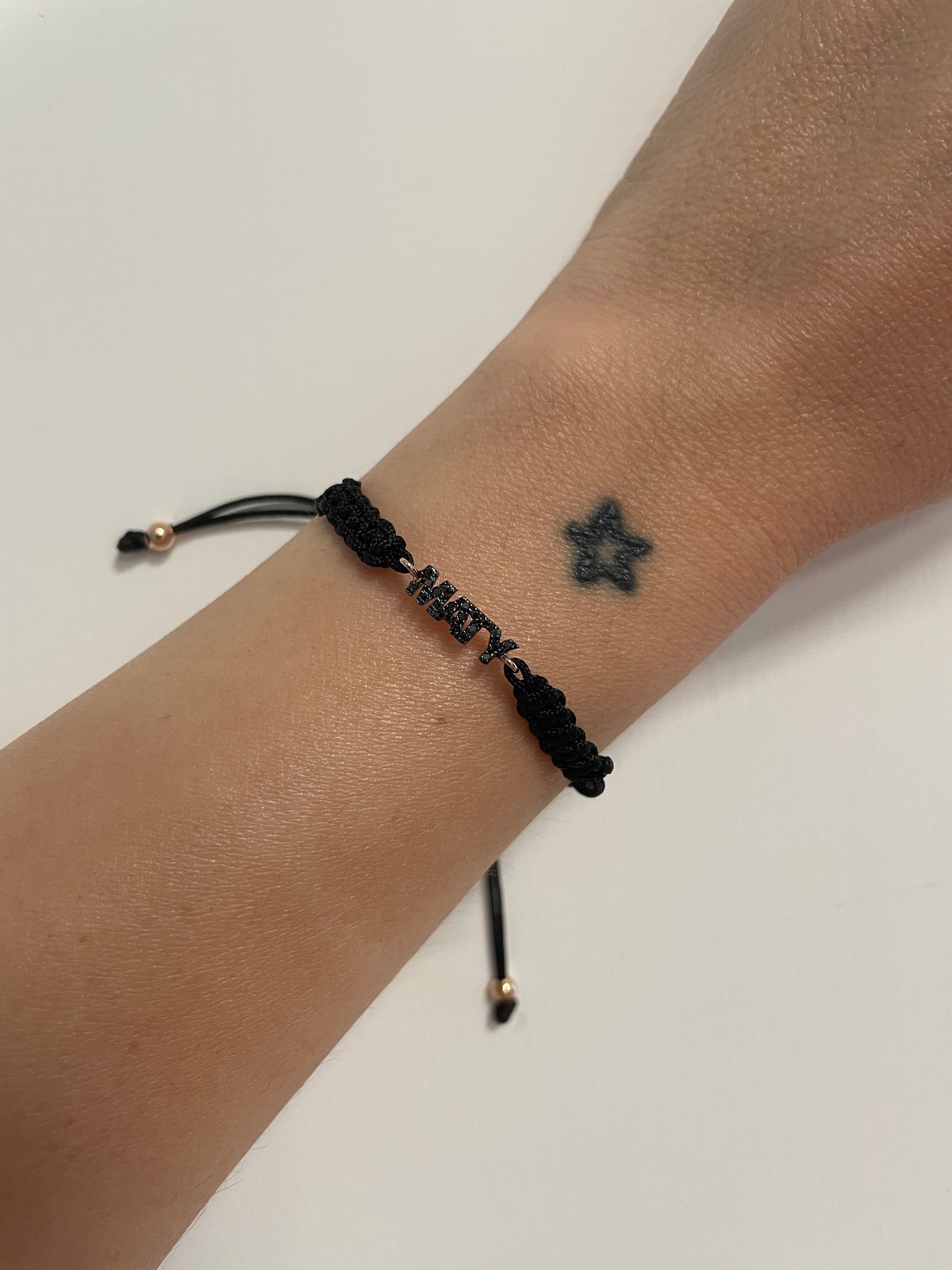 .nomi. bracciale in oro 18kt e diamanti neri