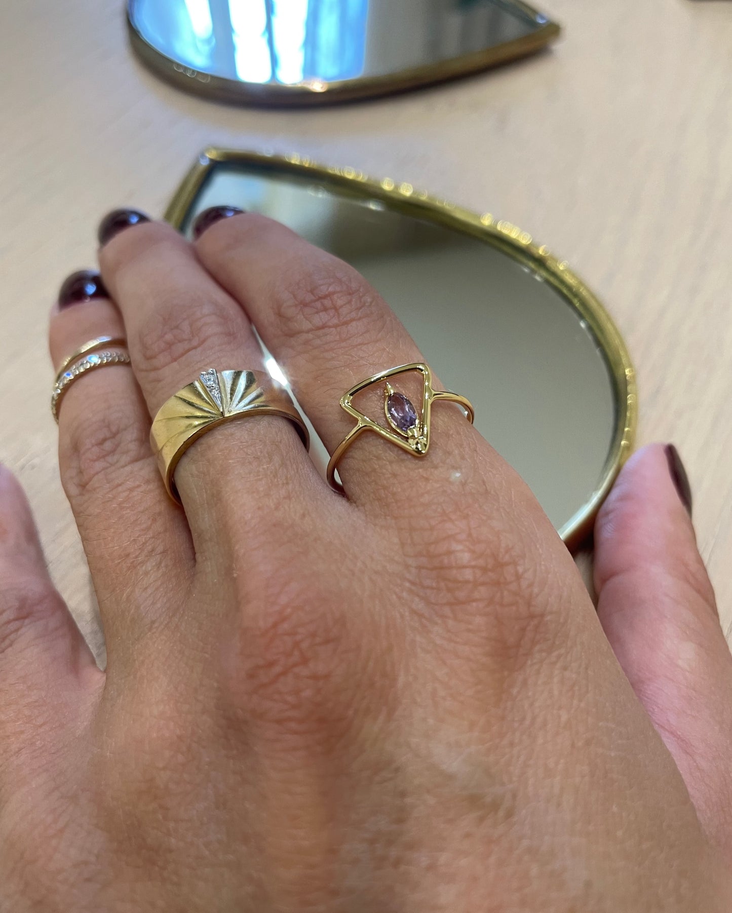 Aria - anello con simbolo alchemico in oro 18kt