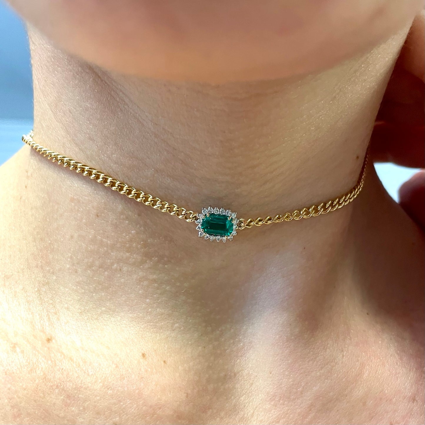 .lamagia. - collana in oro 18ct con diamanti e smeraldo centrale