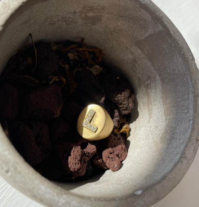 Sigillo - anello chevalier in oro 18kt