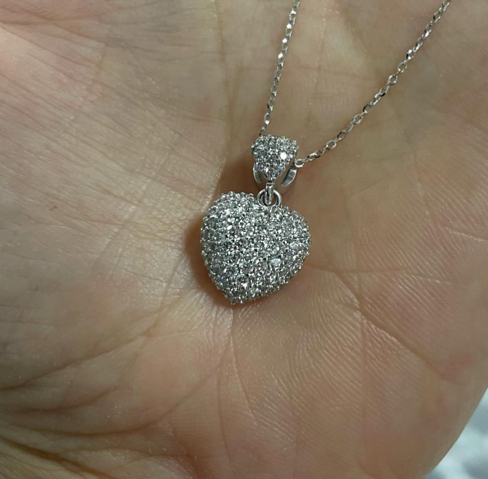 Ciondolo cuore in oro 18kt e diamanti