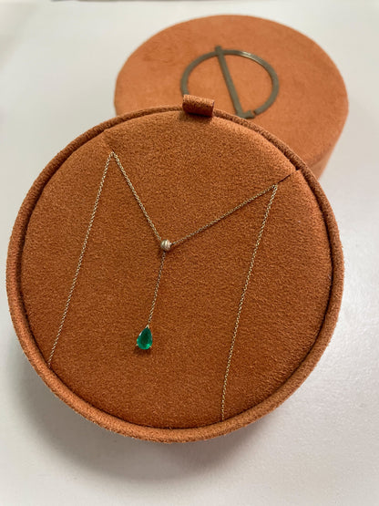 .la yazu. - collana in oro 18kt con smeraldo