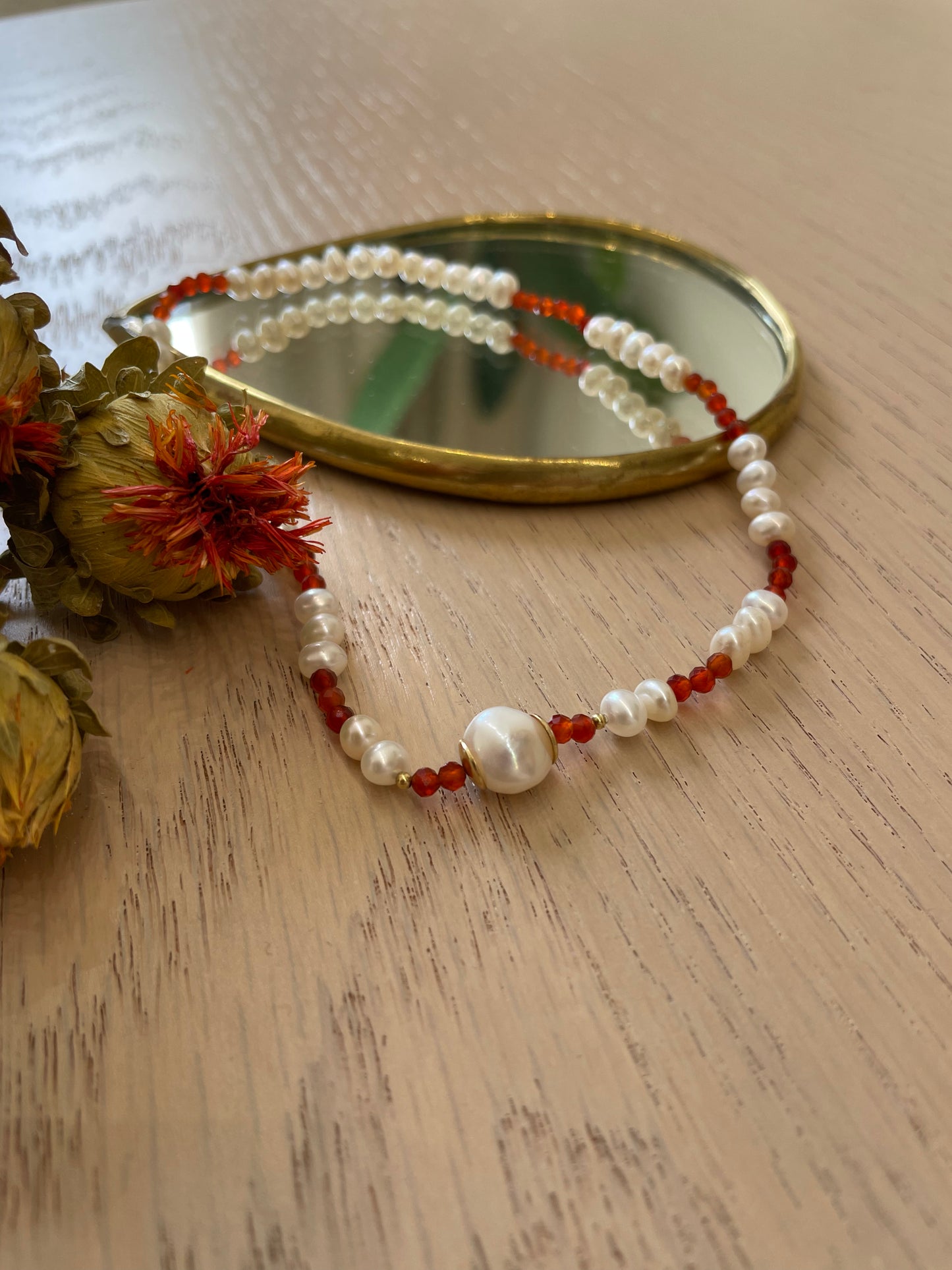 Tou_Lou Hippie choker