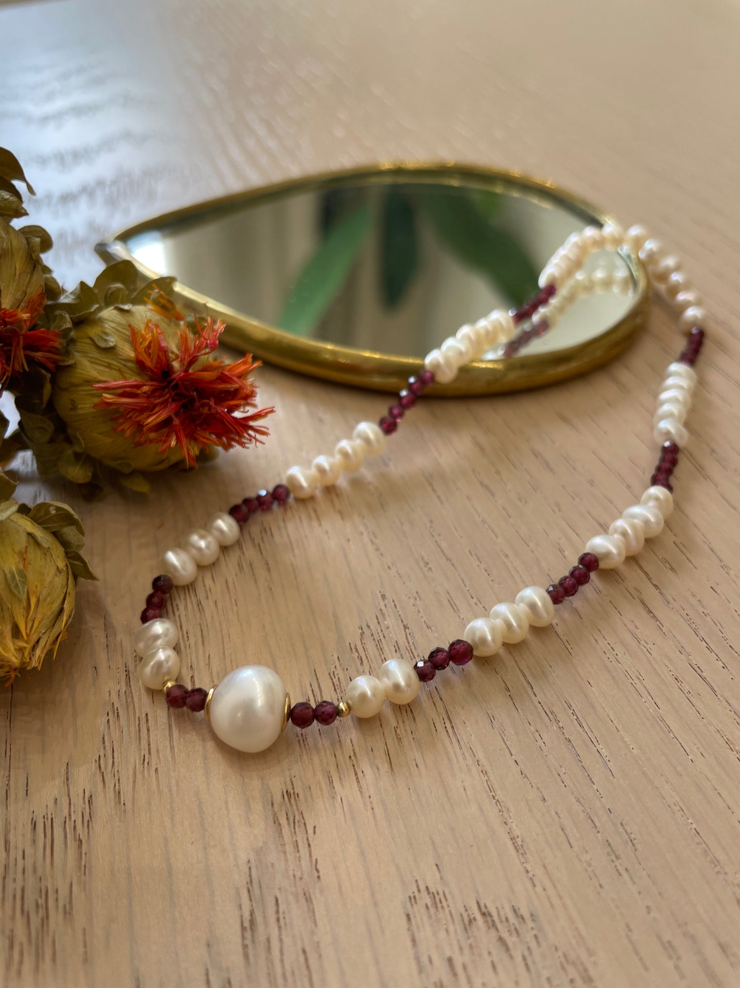 Tou_Lou Hippie choker