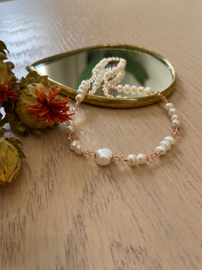 Tou_Lou Hippie choker