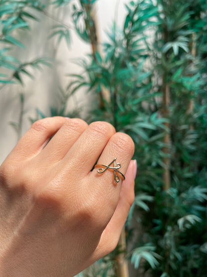 Anello filo in oro 18kt