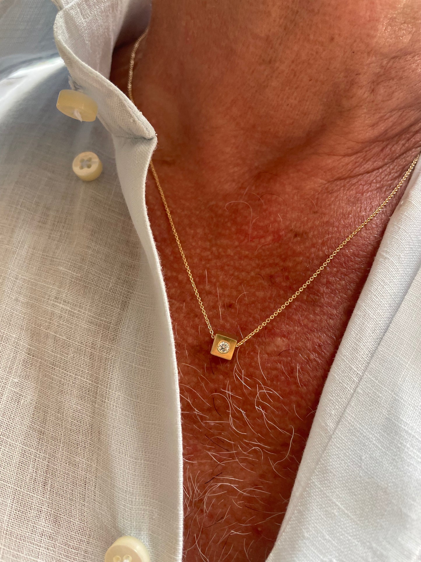 .DaDo. -ciondolo in oro 18kt con diamante