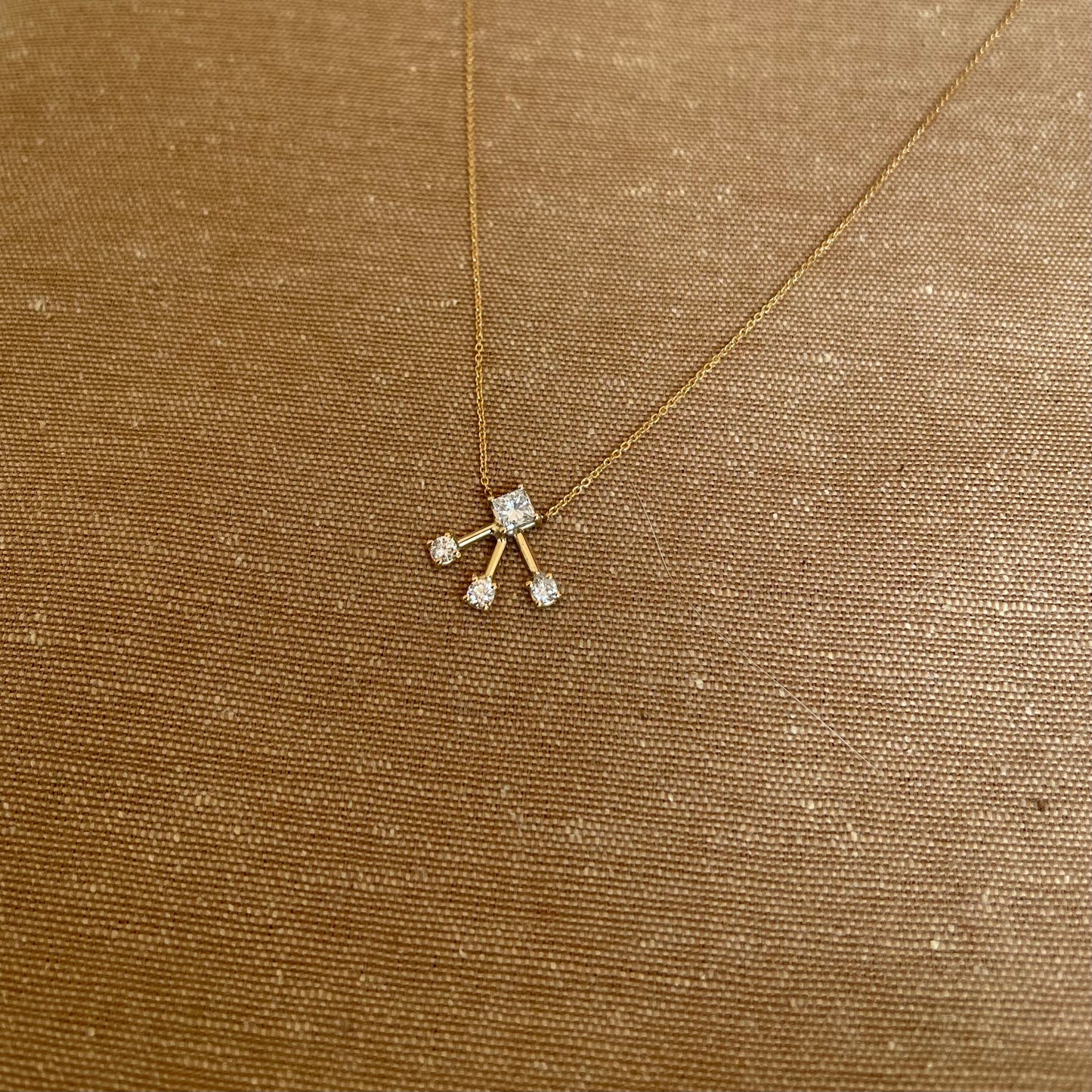 .congiunzioni. - collana in oro 18kt con diamanti