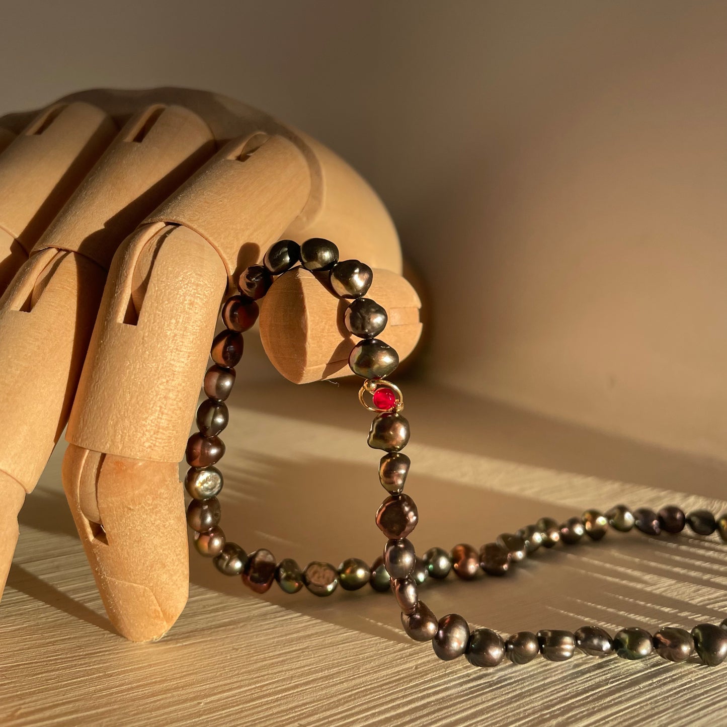 Tou_lou galaxy choker