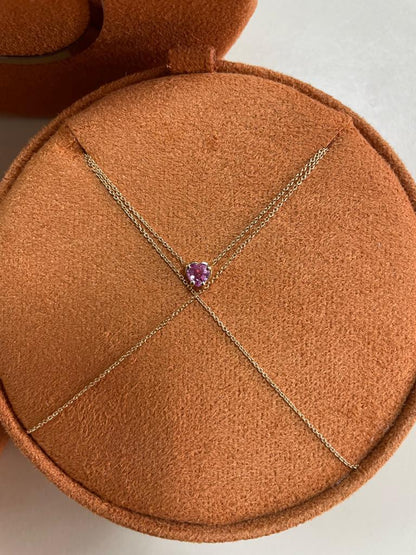 Collana in oro 18kt con zaffiro taglio cuore
