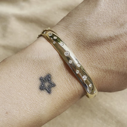 .mille. - bracciale rigido in oro 18kt con diamanti