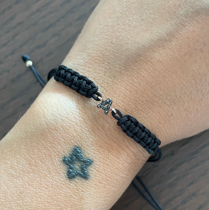 Letters - bracciale in oro 18kt con una lettera e cordino