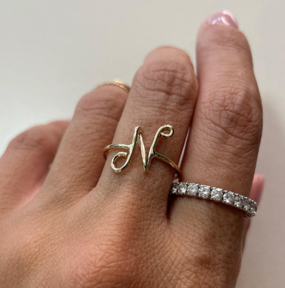 Anello filo in oro 18kt