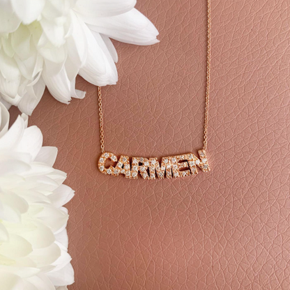 Nomi mini - collana in oro 18kt con diamanti