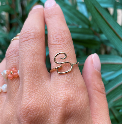 Anello filo in oro 18kt