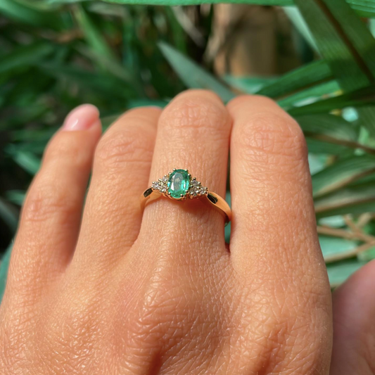 Lady - anello in oro 18kt con smeraldo e diamanti