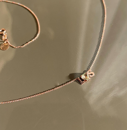 Lettere del cuore - collana in oro 18kt e zaffiro