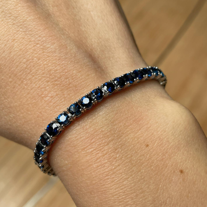 Blu - bracciale tennis in oro 18kt con zaffiri