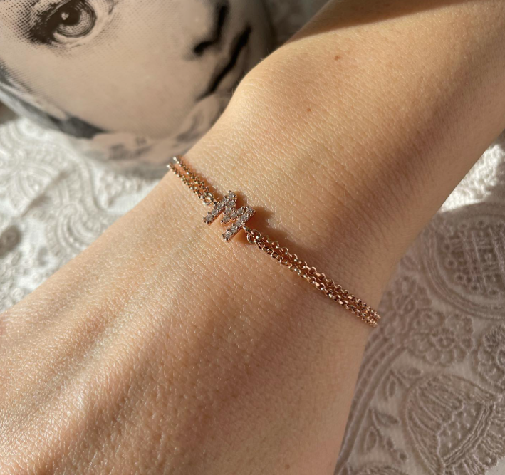 Bracciale doppia catenina in oro 18kt con iniziale