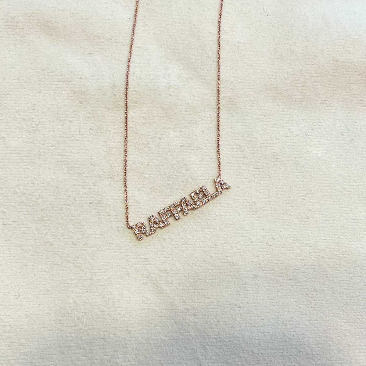 Nomi mini - collana in oro 18kt con diamanti