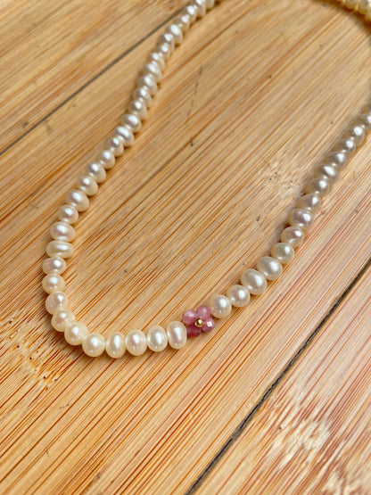 Tou_Lou Fleur choker