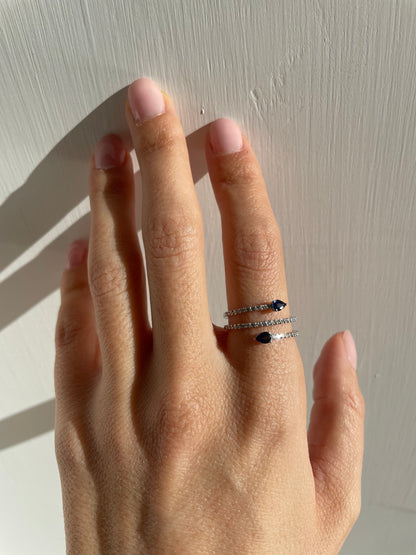 La kora- anello in oro 18kt con zaffiri e diamanti